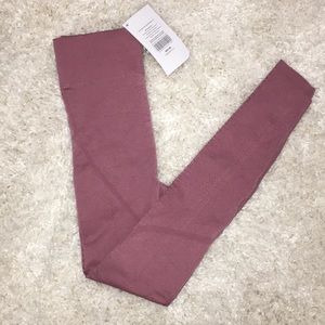 NWT Fabletics Leggings